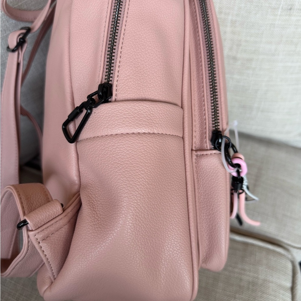 Women’s Backpack blush pink NWT - Picture 11 of 15